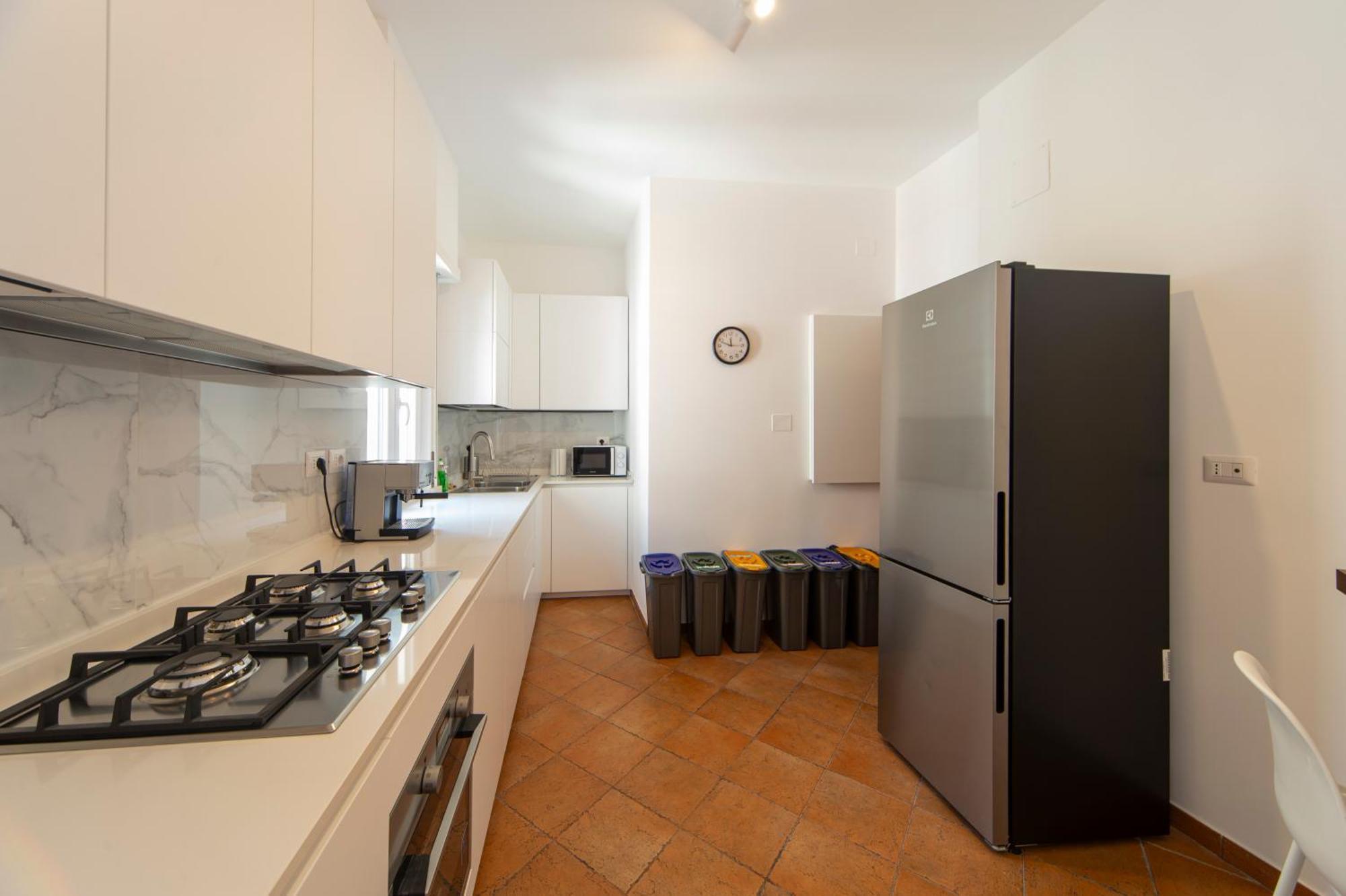 Cardinal Mistrangelo - Next To The Metro Station, Large And Comfortable Penthouse With Terrace * Roma