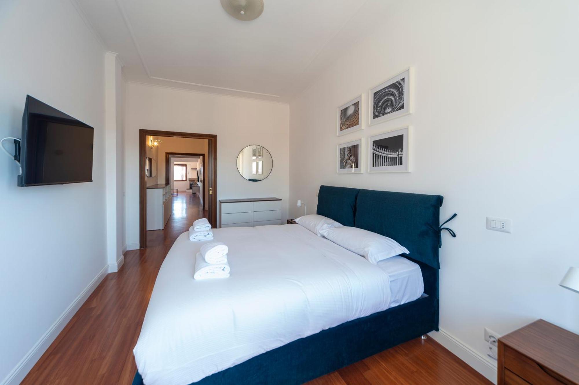 Cardinal Mistrangelo - Next To The Metro Station, Large And Comfortable Penthouse With Terrace Roma