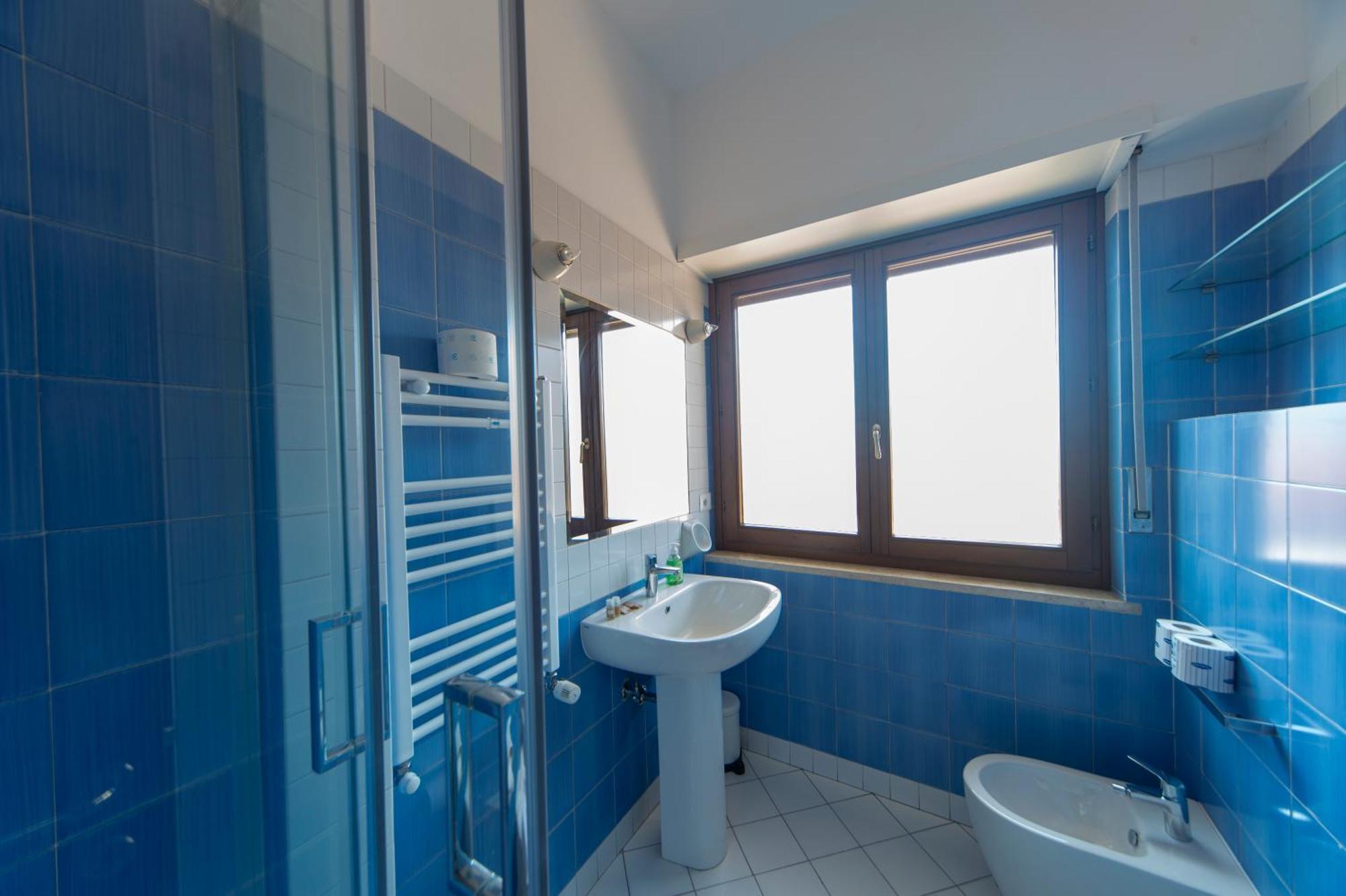 Cardinal Mistrangelo - Next To The Metro Station, Large And Comfortable Penthouse With Terrace * Roma