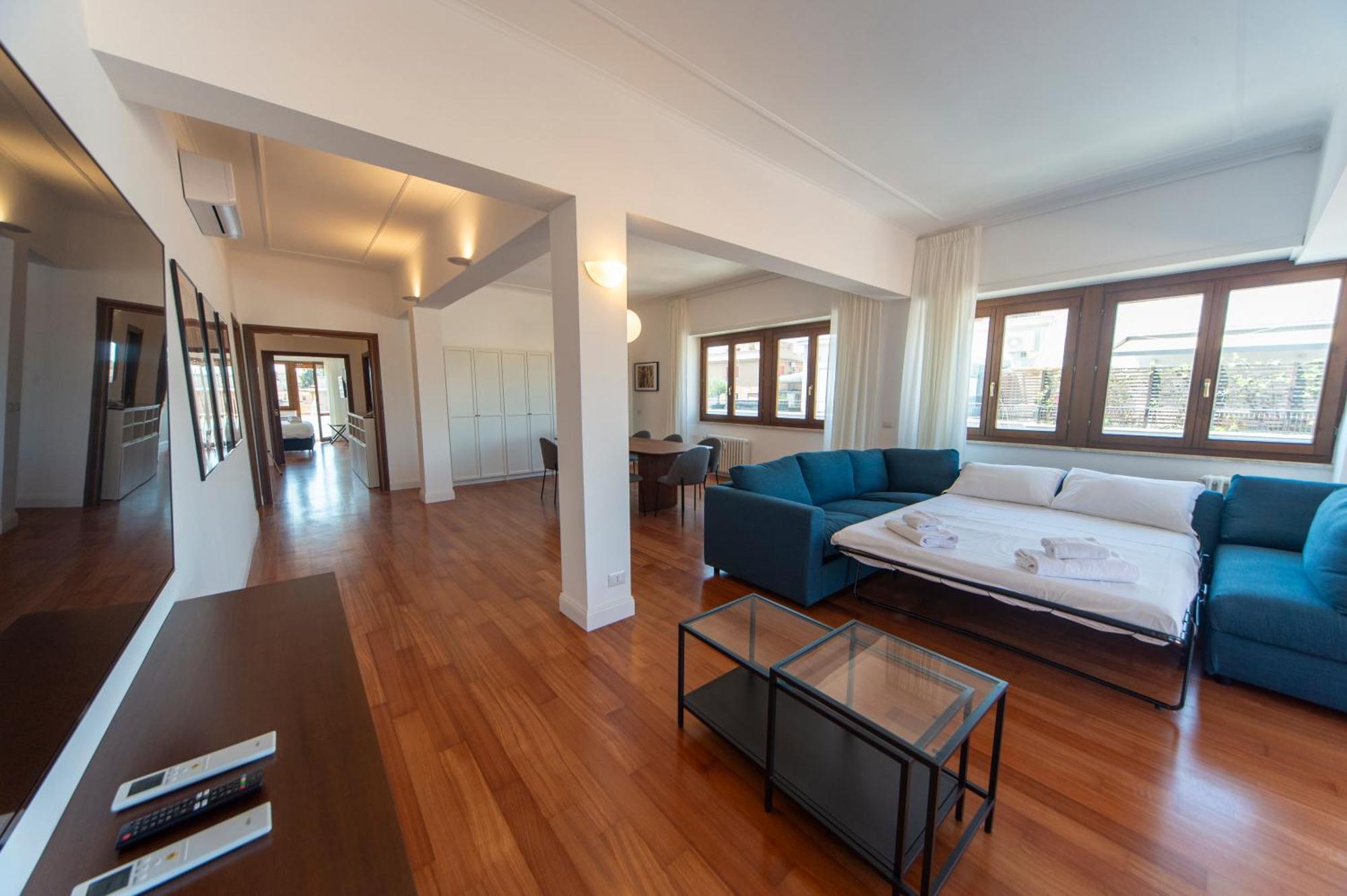 Appartamento Cardinal Mistrangelo - Next To The Metro Station, Large And Comfortable Penthouse With Terrace