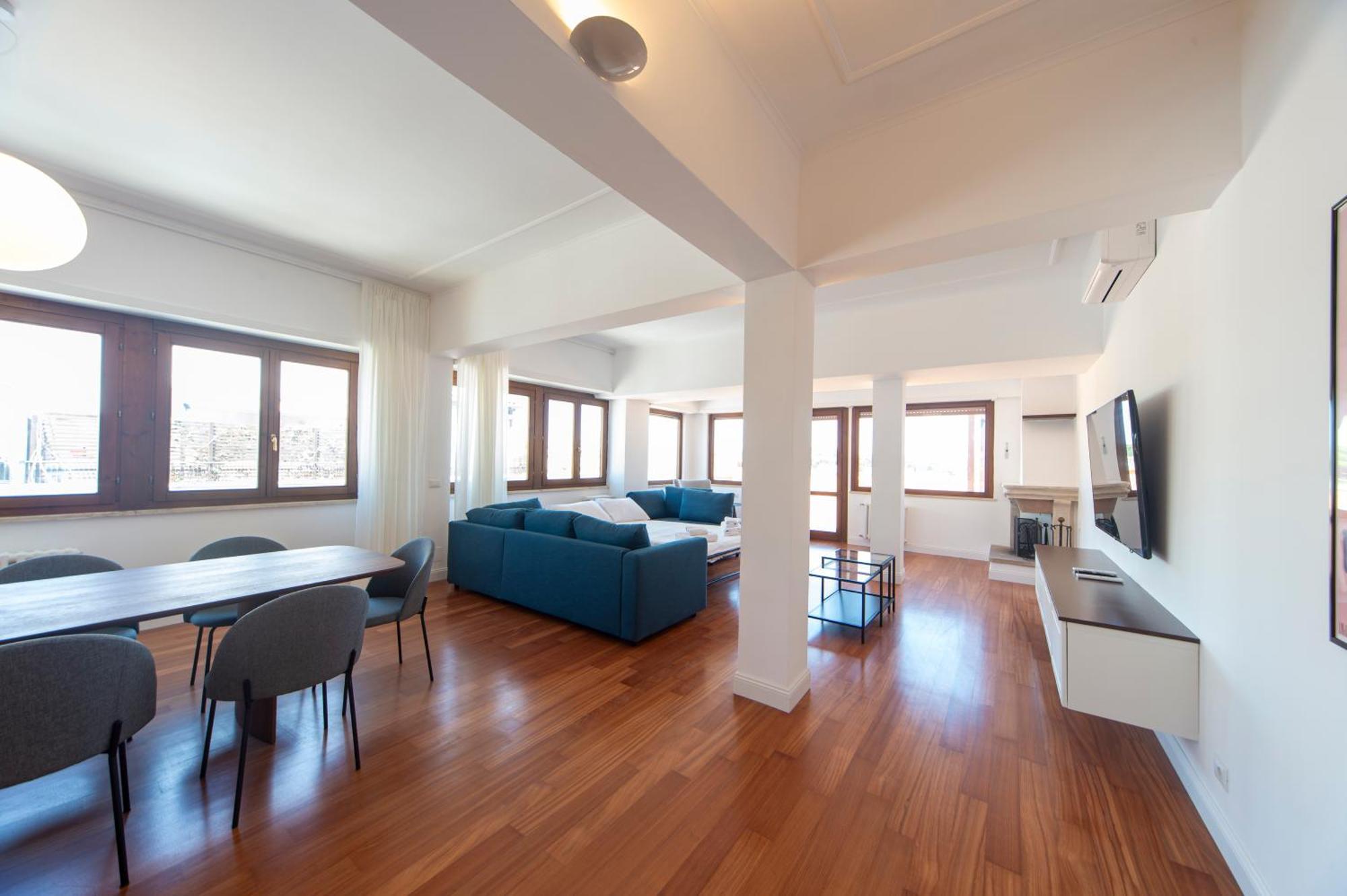 Cardinal Mistrangelo - Next To The Metro Station, Large And Comfortable Penthouse With Terrace Roma