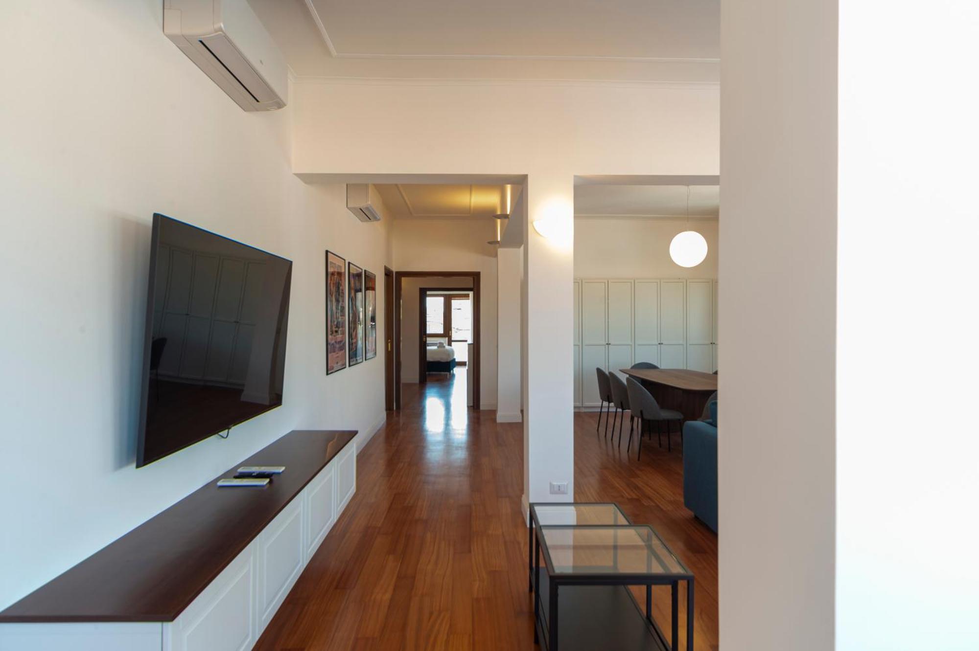 Appartamento Cardinal Mistrangelo - Next To The Metro Station, Large And Comfortable Penthouse With Terrace *